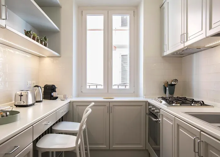 Av Domus Propaganda *