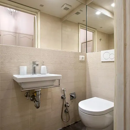 Av Domus Propaganda Apartment Rome