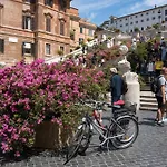Av Domus Propaganda * Roma