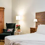 Av Domus Propaganda Apartamento *
